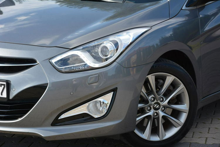 Hyundai i40 bi-Xenon Ledy Navi Kamera Klimatronic 2xParktr Keyless go ASO zdjęcie 8