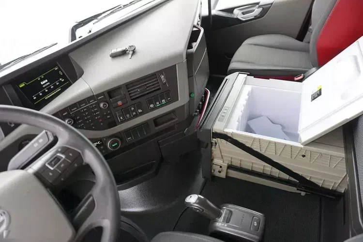 Volvo FH 460 / ACC / EURO 6 / BDF / OŚ SKRĘTNA / 7.15 , 7.45 , 7.82 M zdjęcie 9