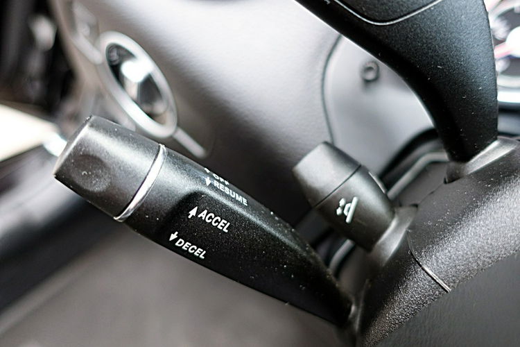 Mercedes SLK 55 AMG 55 AMG V8 422KM 1Właściciel BEZWYPADKOWY Skóra BI-Xenon zdjęcie 22