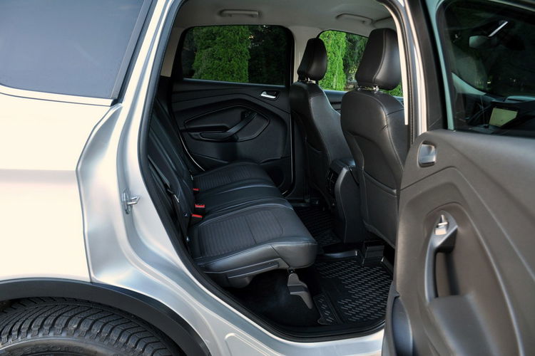 Ford Kuga 2.0TDCi(150KM) AWD Lift Led Skóry Navi Grzana Kierownica Alu17"ASO zdjęcie 20
