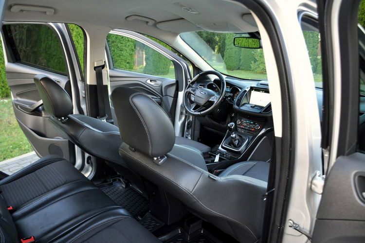 Ford Kuga 2.0TDCi(150KM) AWD Lift Led Skóry Navi Grzana Kierownica Alu17"ASO zdjęcie 24