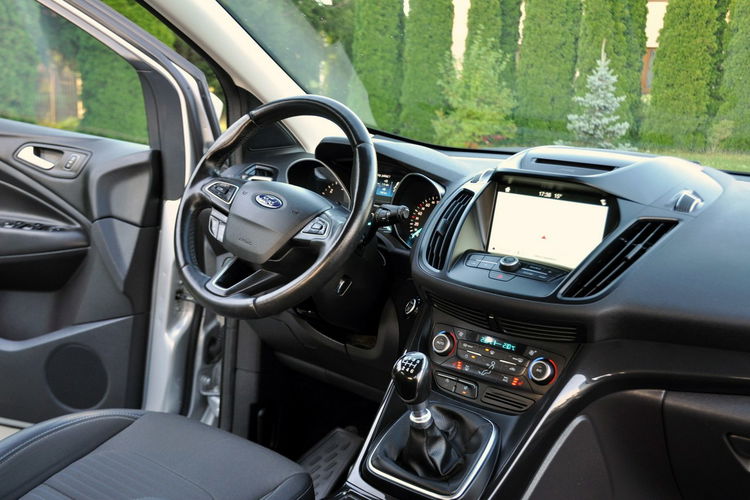 Ford Kuga 2.0TDCi(150KM) AWD Lift Led Skóry Navi Grzana Kierownica Alu17"ASO zdjęcie 26