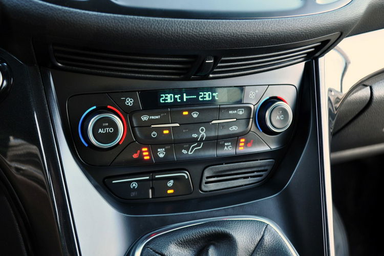 Ford Kuga 2.0TDCi(150KM) AWD Lift Led Skóry Navi Grzana Kierownica Alu17"ASO zdjęcie 33