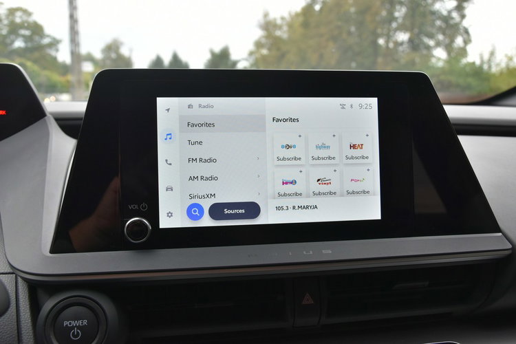 Toyota Prius AWD 2.0Hybrid 223KM 2024r. z napędem 4x4 FullLED Kamera Radar 25tkm zdjęcie 27