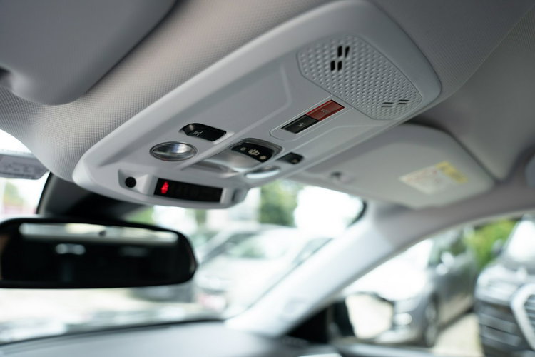 Peugeot 2008 FV 23% Automat Org. Lakier Pełny Serwis FV 1.2 Benz 130KM Gwarancja zdjęcie 11