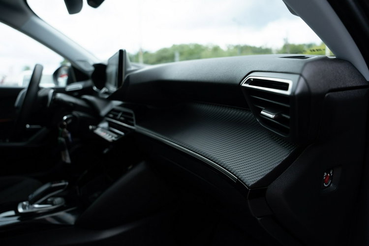 Peugeot 2008 FV 23% Automat Org. Lakier Pełny Serwis FV 1.2 Benz 130KM Gwarancja zdjęcie 12