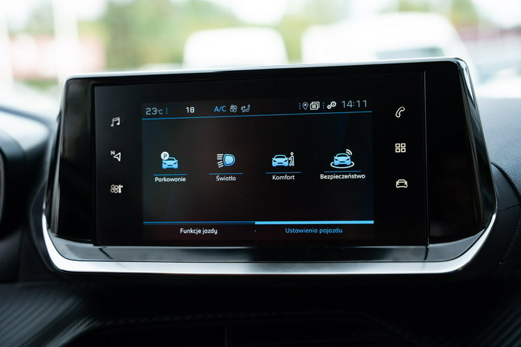 Peugeot 2008 FV 23% Automat Org. Lakier Pełny Serwis FV 1.2 Benz 130KM Gwarancja zdjęcie 20