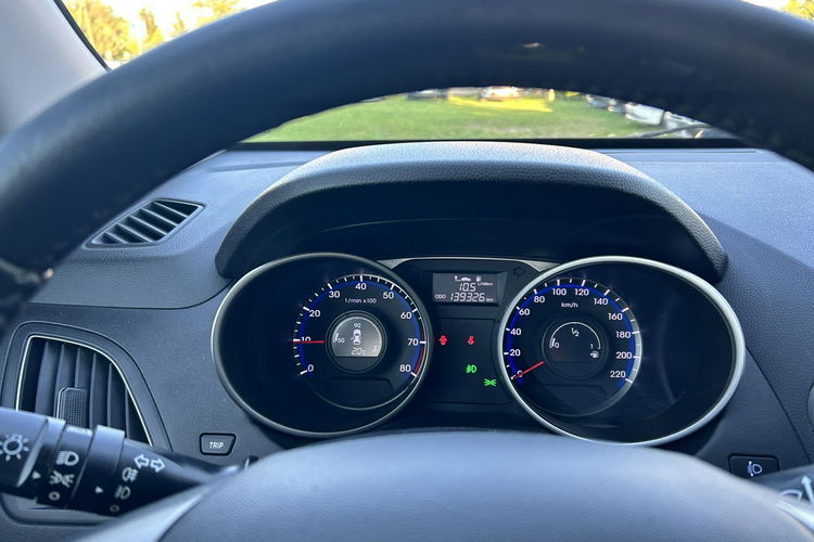 Hyundai ix35 Tylko 139 tys km zdjęcie 11