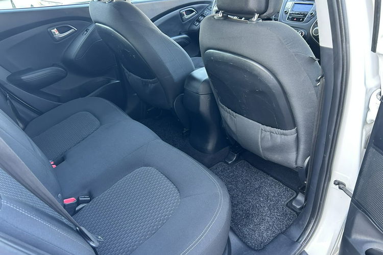 Hyundai ix35 Tylko 139 tys km zdjęcie 16