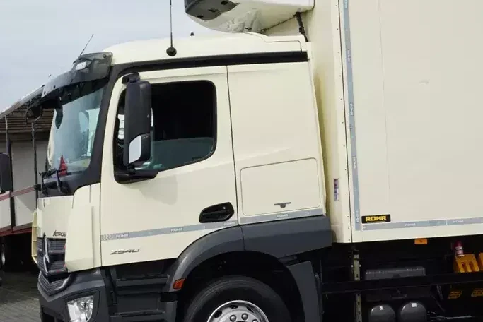 Mercedes ACTROS / 2540 / ACC / E 6 / ZESTAW PRZEJAZDOWY / CHŁODNIA + WINDA / 38 PALET zdjęcie 26