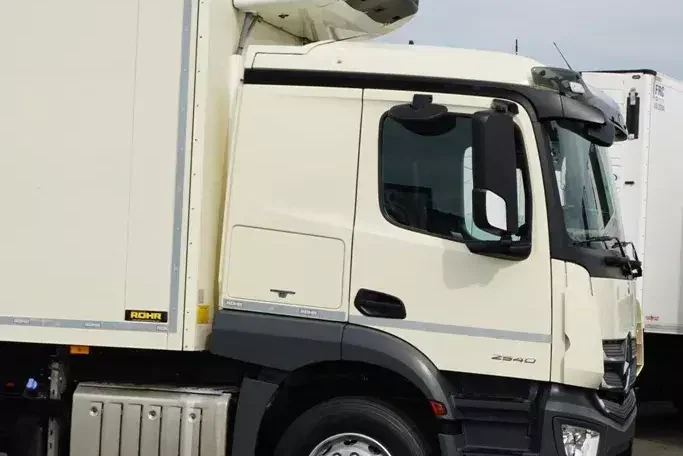 Mercedes ACTROS / 2540 / ACC / E 6 / ZESTAW PRZEJAZDOWY / CHŁODNIA + WINDA / 38 PALET zdjęcie 38