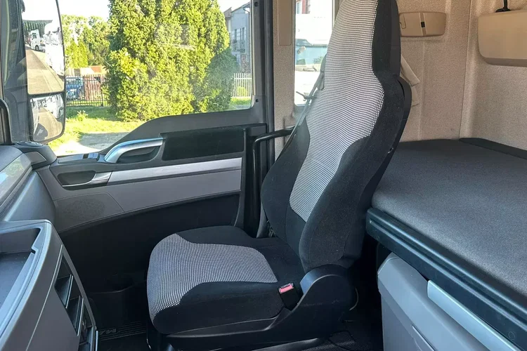 MAN TGX 18.460 XLX / E6 / LOWDECK / MEGA / STANDARD / RETARDER / AUTOMAT / REGULOWANE SIODŁO zdjęcie 16