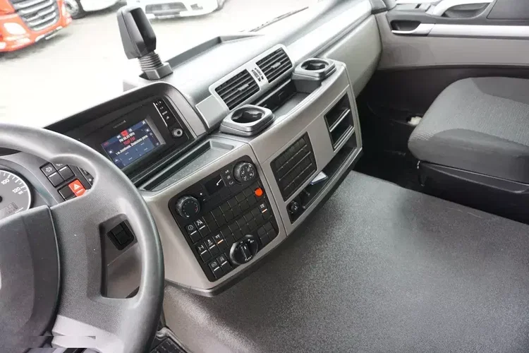 MAN TGS / 26.360 / EURO 6 / CHŁODNIA + WINDA / 23 PALETY zdjęcie 9