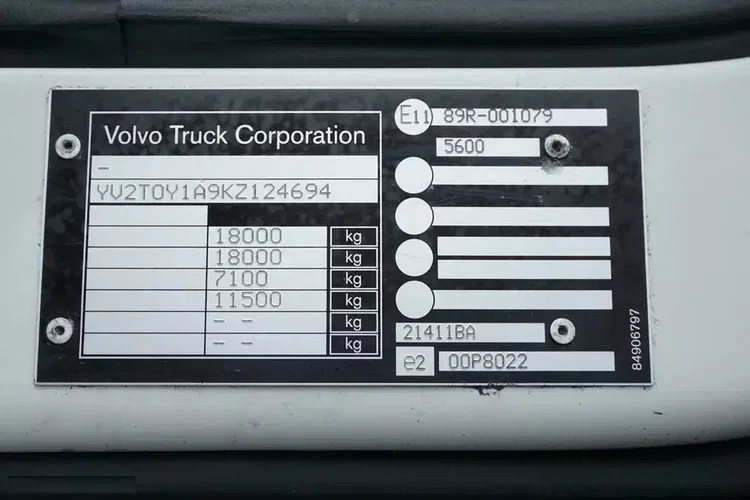 Volvo FL / 280 / EURO 6 / IZOTERMA + WINDA / 18 PALET / ŁAD. 9540 KG zdjęcie 11