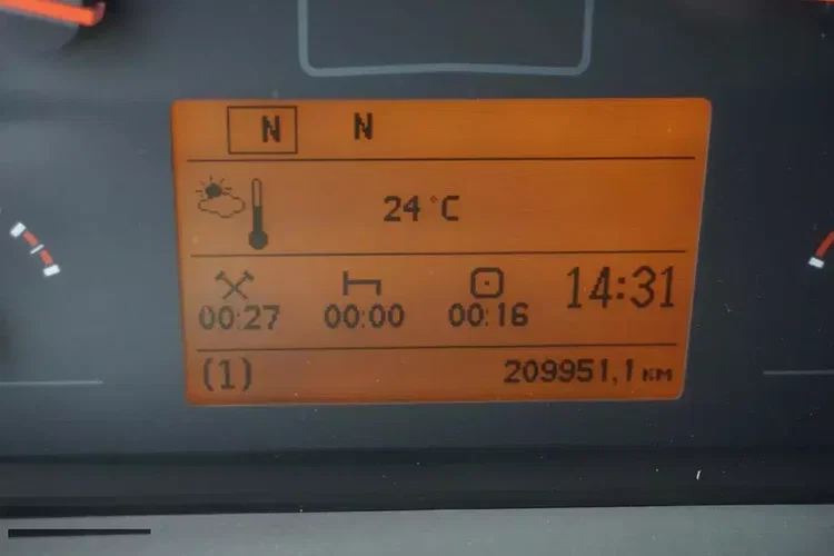 Volvo FL / 280 / EURO 6 / IZOTERMA + WINDA / 18 PALET / ŁAD. 9540 KG zdjęcie 12