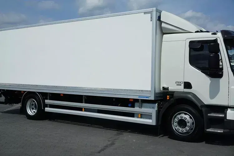 Volvo FL / 280 / EURO 6 / IZOTERMA + WINDA / 18 PALET / ŁAD. 9540 KG zdjęcie 16