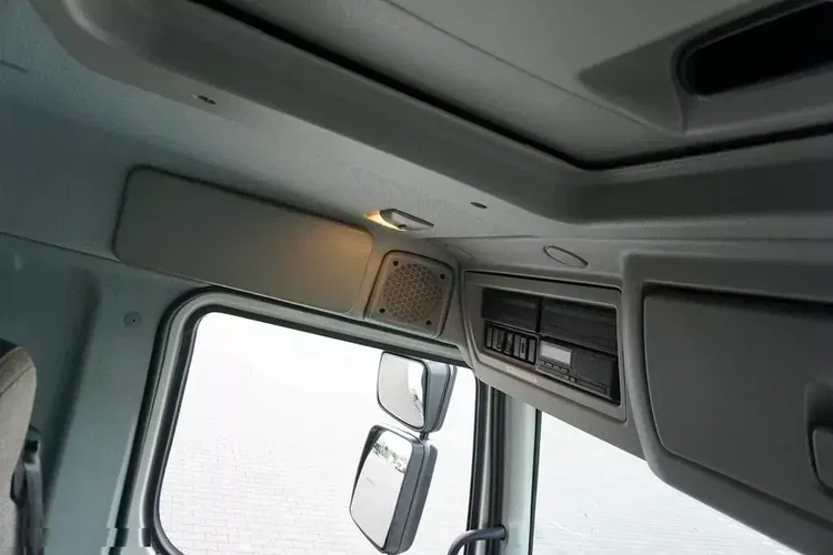 Volvo FL / 280 / EURO 6 / IZOTERMA + WINDA / 18 PALET / ŁAD. 9540 KG zdjęcie 35