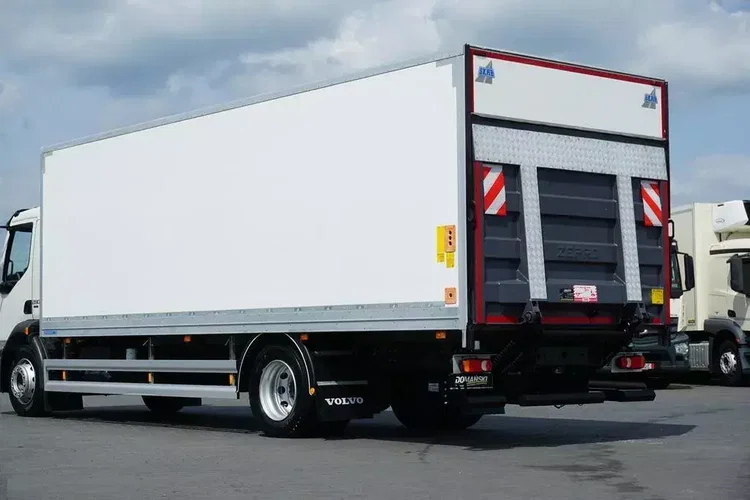 Volvo FL / 280 / EURO 6 / IZOTERMA + WINDA / 18 PALET / ŁAD. 9540 KG zdjęcie 38