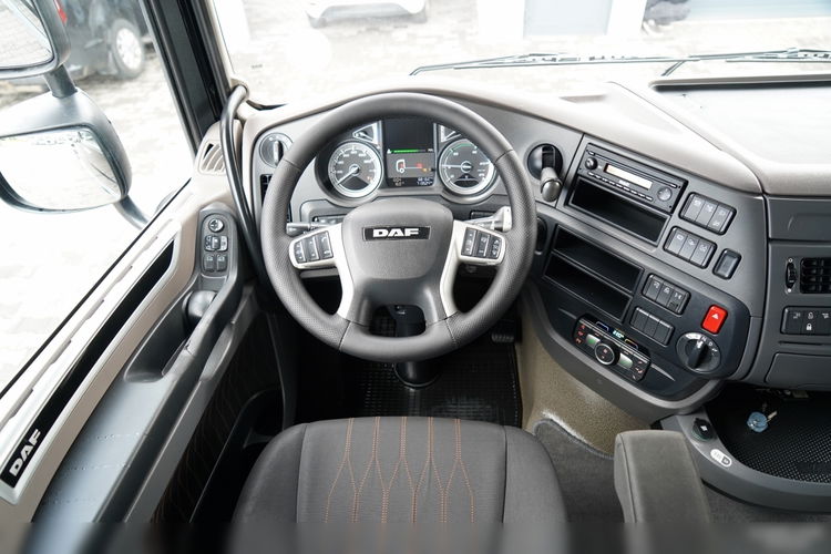 DAF XF 480 / BDF / 6X2 / SSC / KLIMATYZACJA POSTOJOWA / OŚ PODNOSZONA / PO KONTRAKCIE SERWISOWYM zdjęcie 28