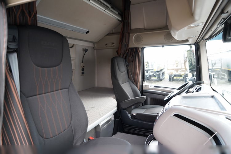 DAF XF 480 / BDF / 6X2 / SSC / KLIMATYZACJA POSTOJOWA / OŚ PODNOSZONA / PO KONTRAKCIE SERWISOWYM zdjęcie 35