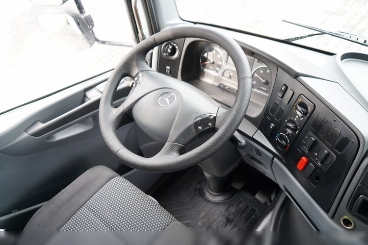 Mercedes -BENZ ATEGO 1629 / 4x4 / WYWROTKA + HDS HIAB 111 B-3  / PILOT /  ROTATOR / WIDŁY DO PALET / MANUAL  zdjęcie 39