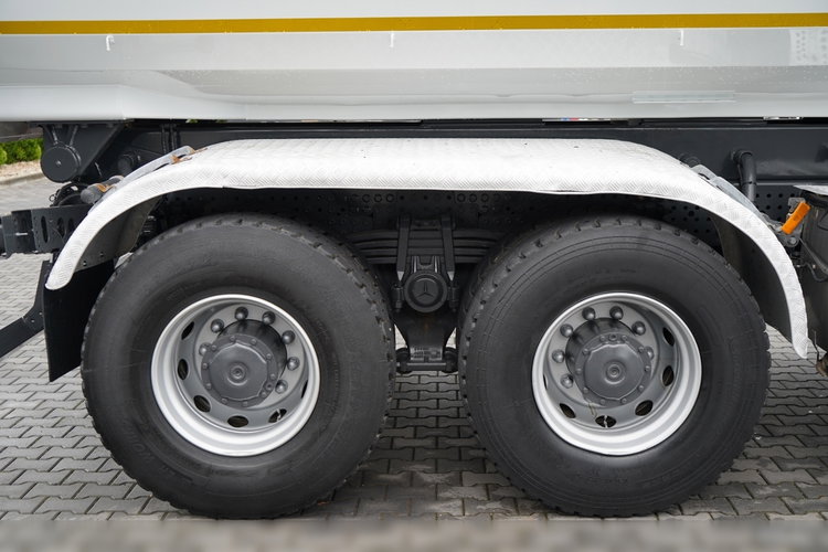 Mercedes AROCS 3243 / 8x4 / WYWROTKA / TYLNOZSYP  MEILLER / HYDROKLAPA / EURO 6  zdjęcie 28