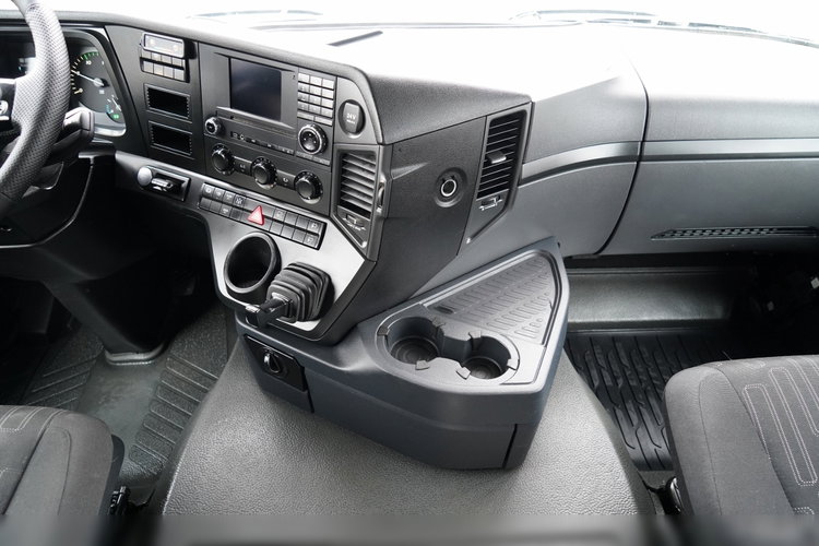 Mercedes AROCS 3243 / 8x4 / WYWROTKA / TYLNOZSYP  MEILLER / HYDROKLAPA / EURO 6  zdjęcie 36