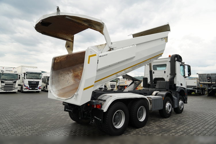 Mercedes AROCS 3243 / 8x4 / WYWROTKA / TYLNOZSYP  MEILLER / HYDROKLAPA / EURO 6  zdjęcie 4