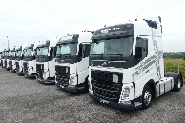 Volvo FH4 460 / EURO 6 / STANDARD / KLIMATYZACJA POSTOJOWA / zdjęcie 1