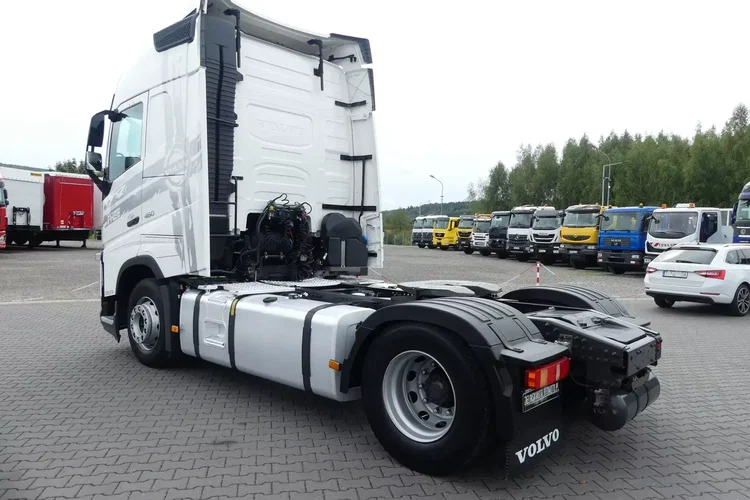 Volvo FH4 460 / EURO 6 / STANDARD / KLIMATYZACJA POSTOJOWA / zdjęcie 10
