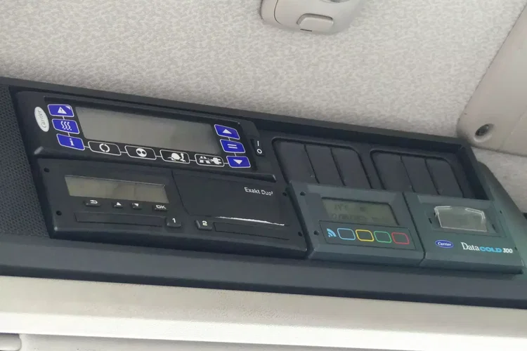 DAF CF 370 / 6x2 / CHŁODNIA 9.40 + WINDA / EURO 6 / CARRIER SUPRA 850 / zdjęcie 15