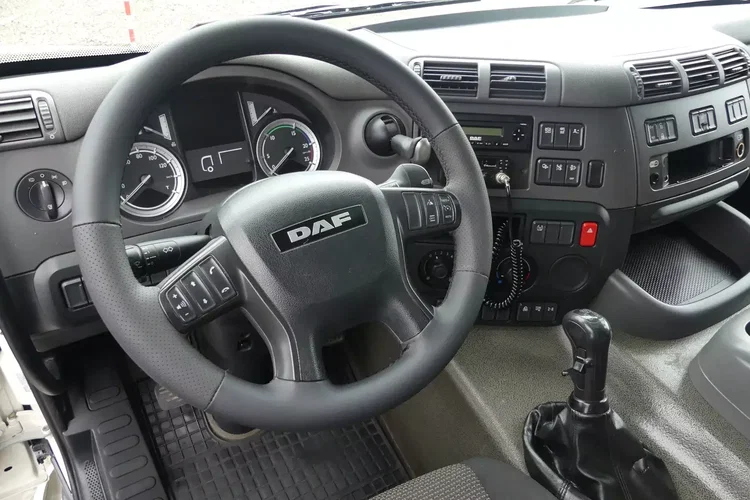 DAF CF 370 / 6x2 / CHŁODNIA 9.40 + WINDA / EURO 6 / CARRIER SUPRA 850 / zdjęcie 16