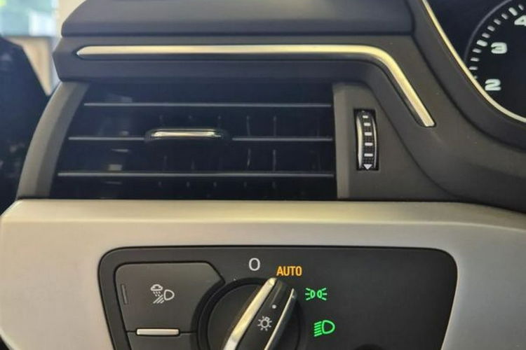 Audi A4 Salon PL 1wł, bezwypadkowy, FV 23%, rok gwarancji zdjęcie 25