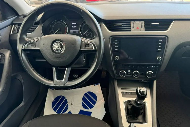 Skoda Octavia Salon PL 1wł Rok Gwarancji FV 23% zdjęcie 13