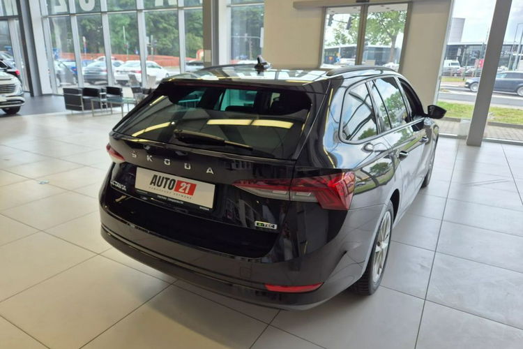 Skoda Octavia Salon PL 1wł Serwis ASO Rok Gwarancji FV 23% zdjęcie 2