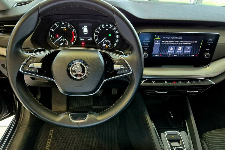 Skoda Octavia Salon PL 1wł Serwis ASO Rok Gwarancji FV 23% zdjęcie 17