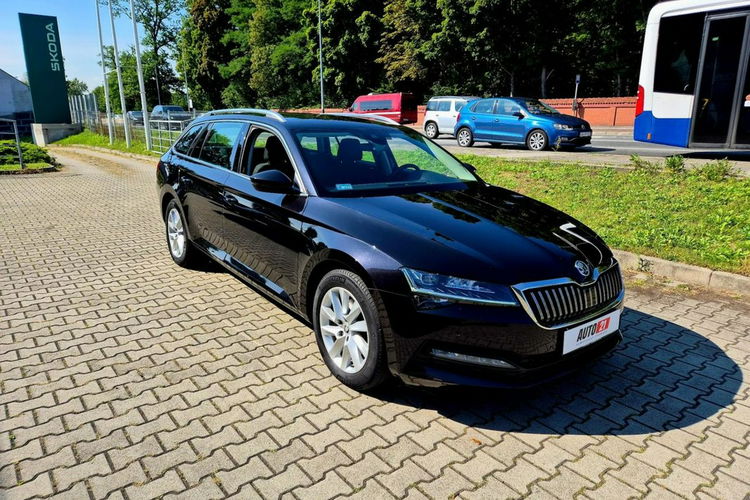 Skoda Superb Salon PL 1wł bezwypadkowy Rok Gwarancji FV 23% zdjęcie 1