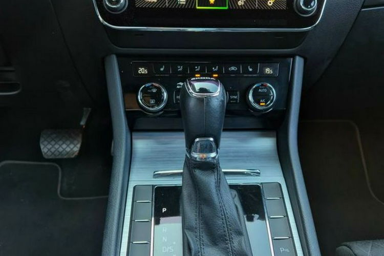 Skoda Superb Salon PL 1wł bezwypadkowy Rok Gwarancji FV 23% zdjęcie 15