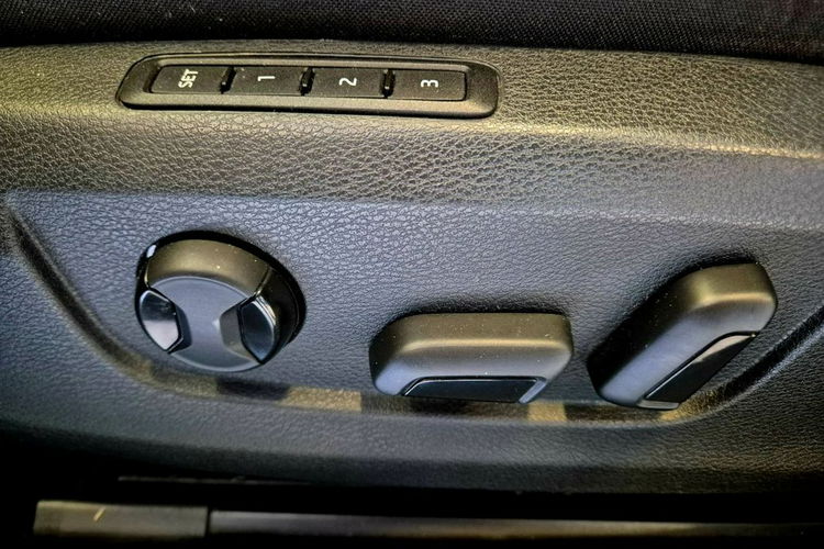 Skoda Superb Salon Pl 1szy wł, bezwypadkowy, Full ASO, Rok Gwarancji, Dealer Skody zdjęcie 17