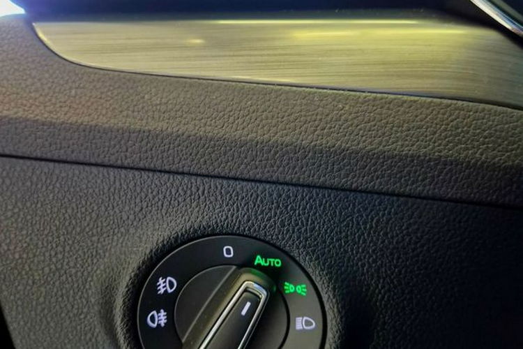 Skoda Superb Salon Pl 1szy wł, bezwypadkowy, Full ASO, Rok Gwarancji, Dealer Skody zdjęcie 28