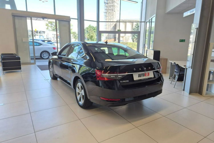 Skoda Superb Salon Pl 1szy wł, bezwypadkowy, Full ASO, Rok Gwarancji, Dealer Skody zdjęcie 5