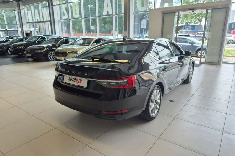 Skoda Superb 1szy wł, full aso, bezwypadkowy, Gwarancja, VAT 23% Dealer Skody zdjęcie 10