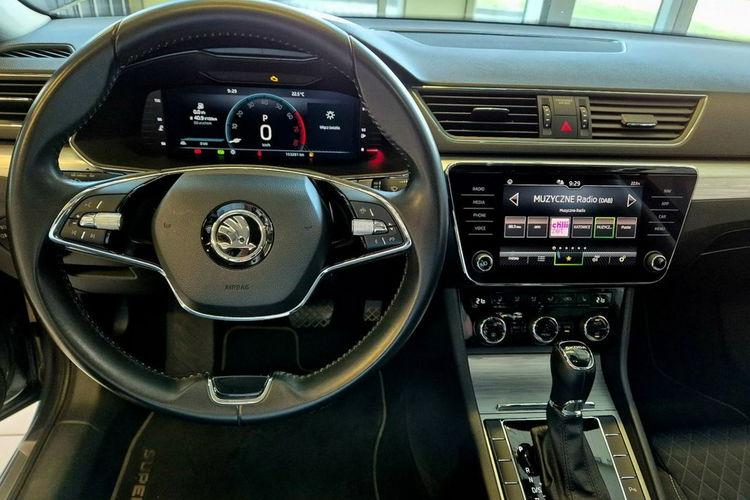 Skoda Superb Salon PL 1wł bezwypadkowy Rok Gwarancji FV 23% zdjęcie 16