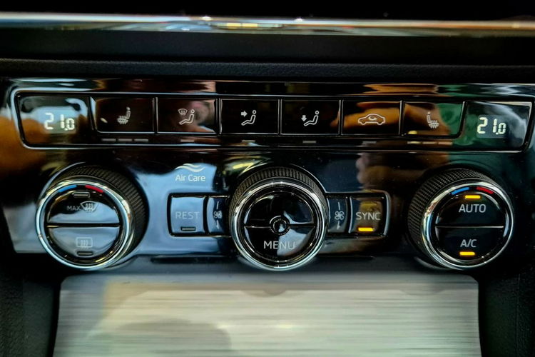 Skoda Superb Salon PL 1wł bezwypadkowy Rok Gwarancji FV 23% zdjęcie 20