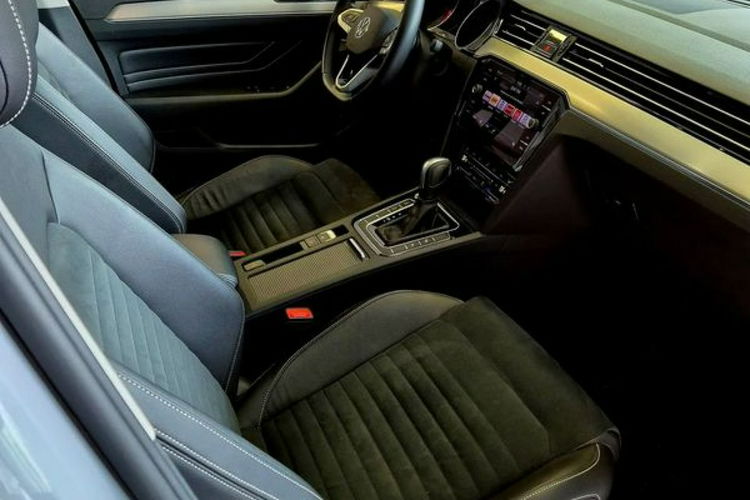 Volkswagen Passat Salon PL 1wł, bezwypadkowy, 200 KM, serwis ASO, FV23% zdjęcie 13