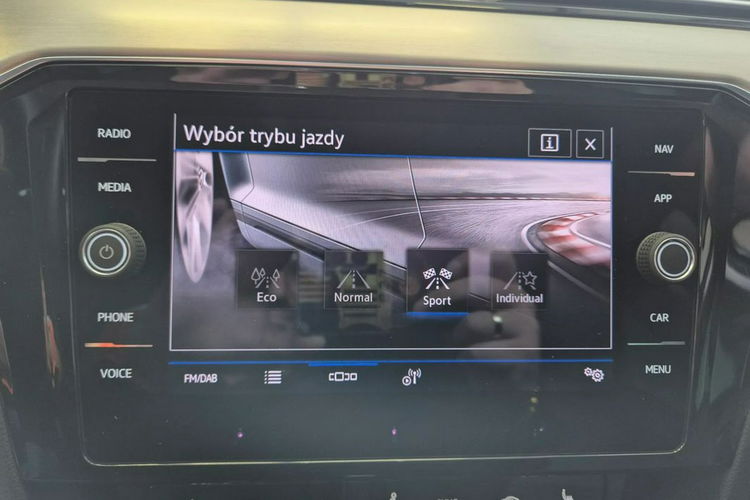 Volkswagen Passat Salon PL 1wł, bezwypadkowy, 200 KM, serwis ASO, FV23% zdjęcie 22