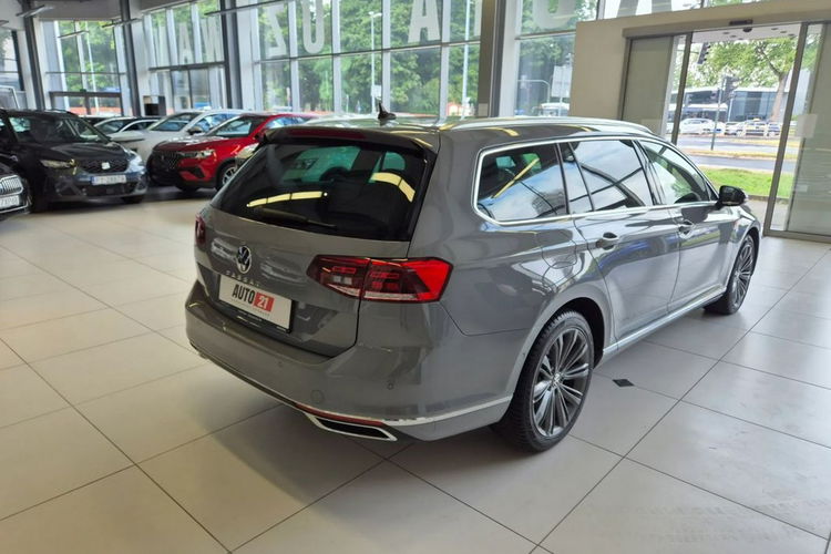Volkswagen Passat Salon PL 1wł, bezwypadkowy, 200 KM, serwis ASO, FV23% zdjęcie 3