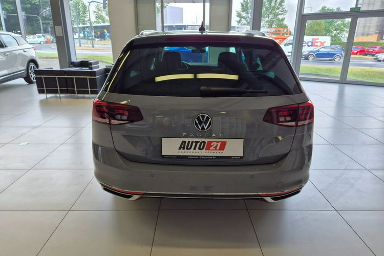Volkswagen Passat Salon PL 1wł, bezwypadkowy, 200 KM, serwis ASO, FV23% zdjęcie 4