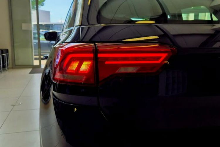 Volkswagen T-Roc Full ASO Rok Gwarancji Autoryzowany Dealer VAT 23% zdjęcie 11