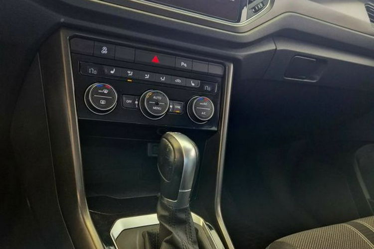 Volkswagen T-Roc Full ASO Rok Gwarancji Autoryzowany Dealer VAT 23% zdjęcie 22
